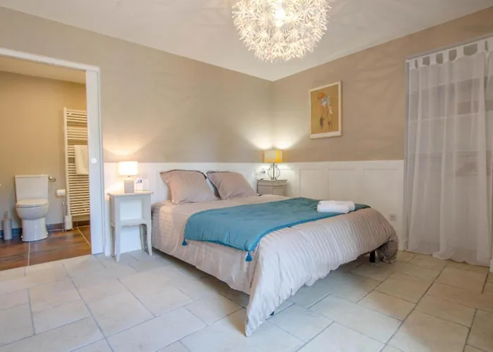 Le Clos De La Ferme * Chervey